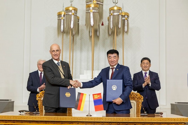 Правительство Монголии утвердило соглашение с ФРГ об автомобильных перевозках 