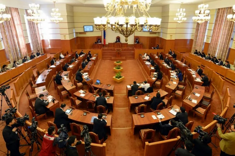 Парламент Монголии принял госбюджет на 2024 год с дефицитом в 2% ВВП