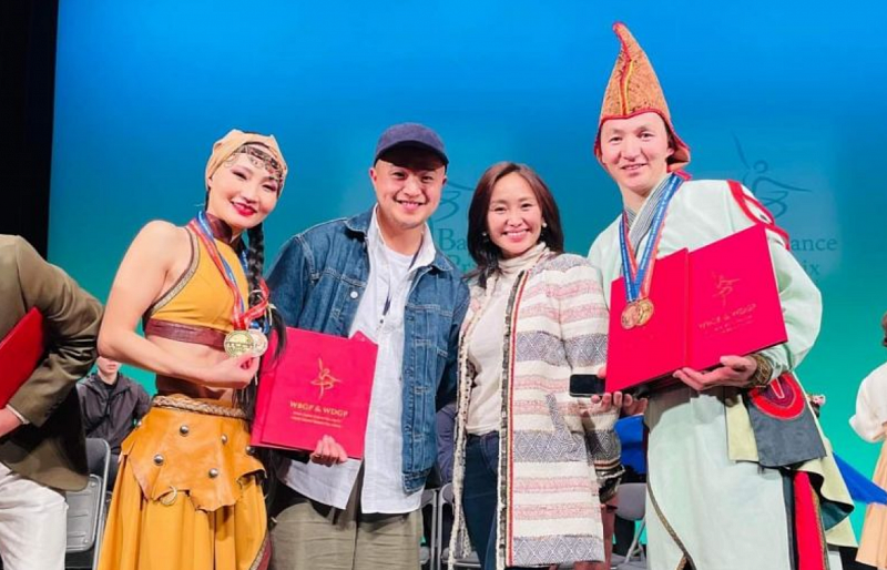 Монгольские танцоры завоевали золотые и бронзовые медали