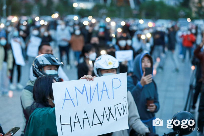 Жители Улан-Батора организовали акцию протеста на главной площади страны. ФОТО