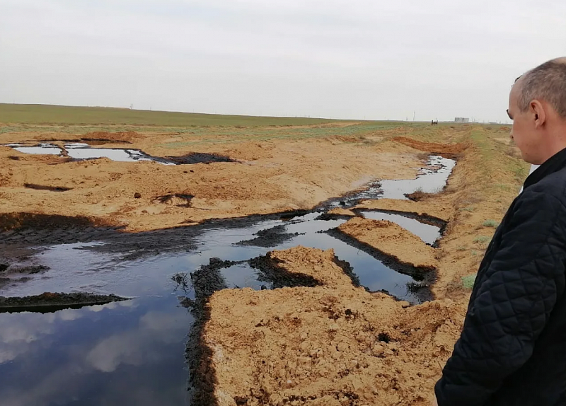 В Калмыкии ущерб от загрязнения почвы нефтепродуктами оценили в 5,7 млн рублей