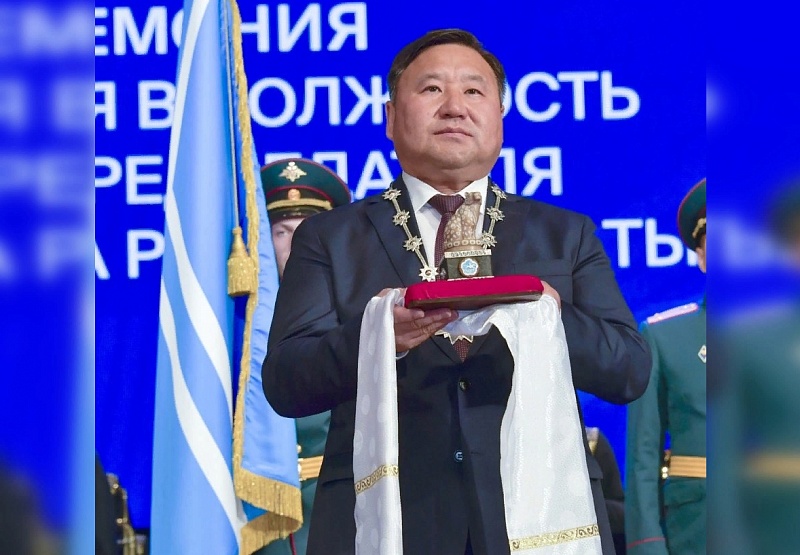 Владислав Ховалыг вступил в должность главы Тувы