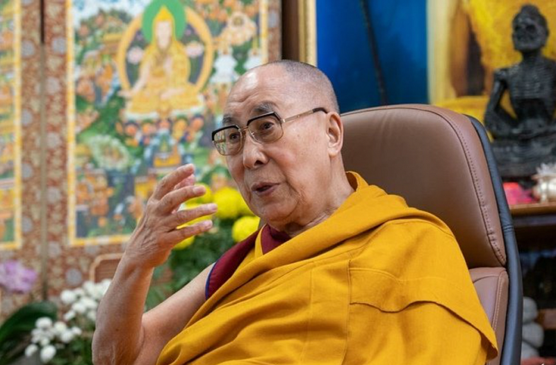 Далай-лама рассказал, как изменить карму