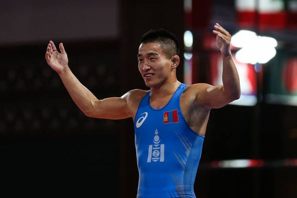 Монгольский борец завоевал путевку на Олимпиаду в Токио