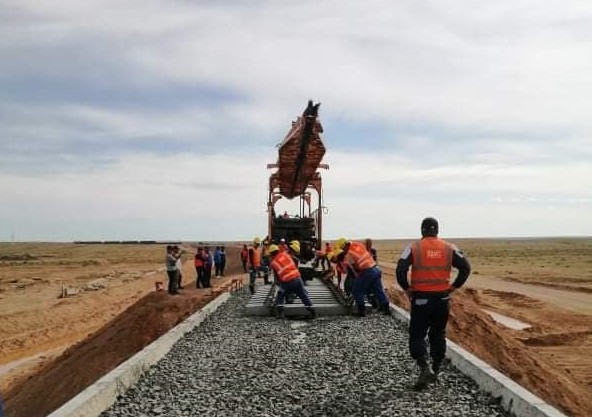 Правительство Монголии обсудило ход строительства железной дороги Гашуунсухайт-Ганцмод