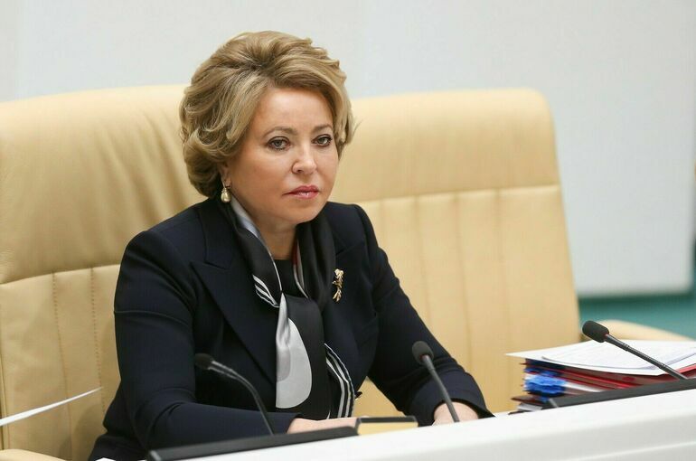Матвиенко предложила У.Хурэлсуху создать Межпарламентскую комиссию
