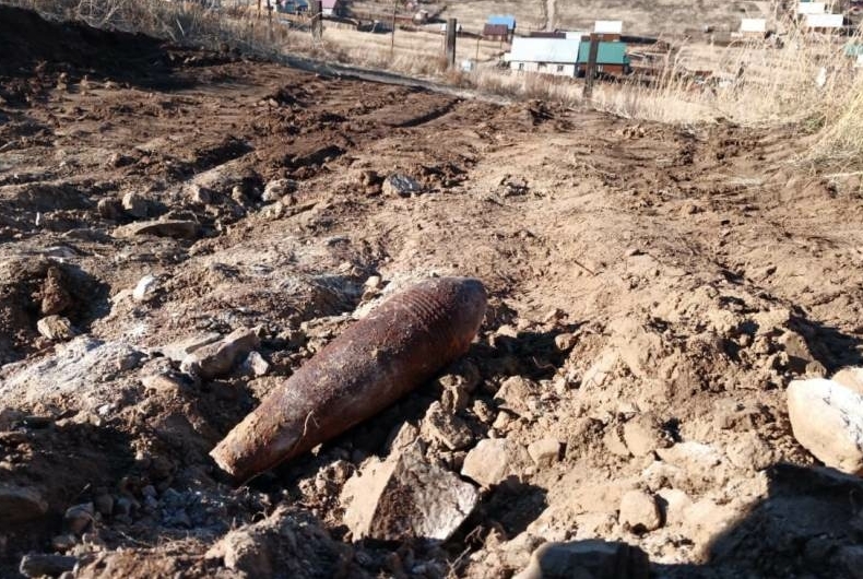 В Улан-Удэ взрывотехники ОМОН Росгвардии обследовали снаряд