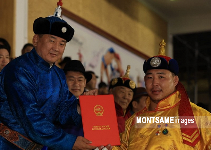 В Монголии стал известен новый "Исполин" национальной борьбы