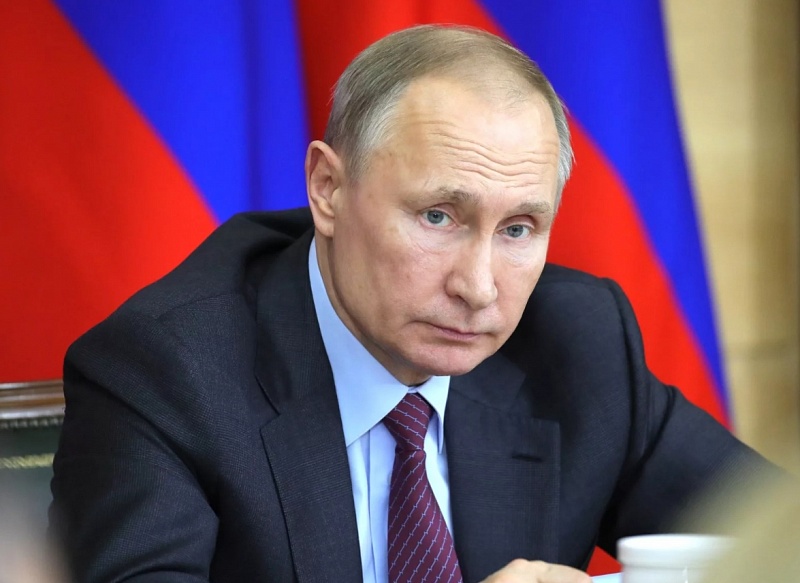 Владимир Путин поднял вопрос о строительстве очистных на Байкале