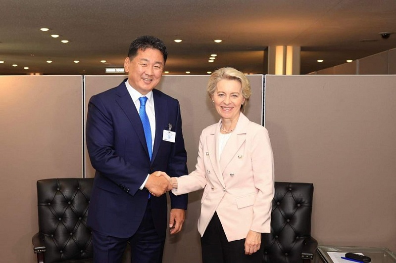 Президент Монголии встретился с Урсулой фон дер Ляйен
