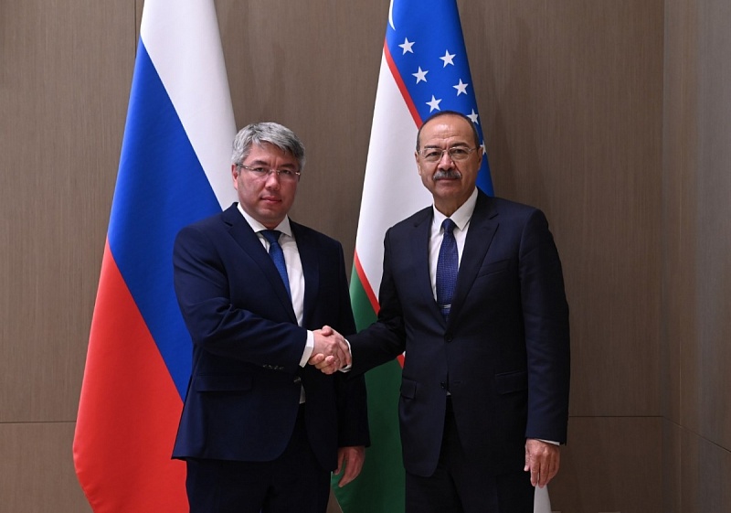 Алексей Цыденов встретился с премьер-министром Узбекистана