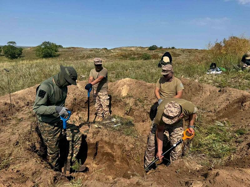 Поисковики в Монголии обнаружили более 3000 боеприпасов, различное огнестрельное оружие, мины и взрывчатые вещества