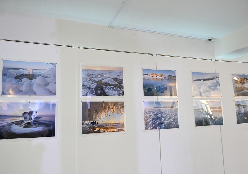 В Улан-Удэ открылась выставка о Байкале — «Далай/Море»