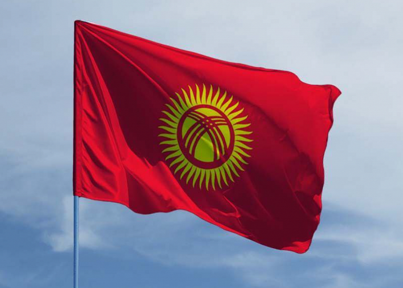 Правительство Киргизии собирается изменить государственный флаг республики