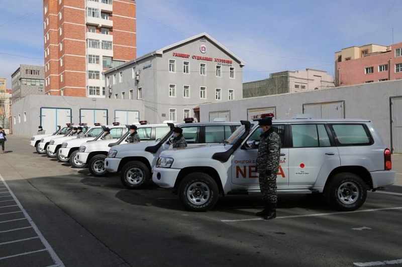 Япония передала Монголии автомобили скорой помощи