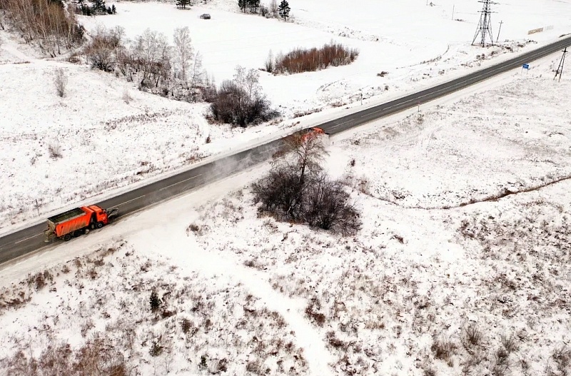 Для снегоочистки и противогололедной обработки федеральных дорог Бурятии привлечена 81 единица техники