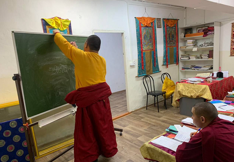Хамбо лама Аюшеев: Почему надо учить монгольский язык