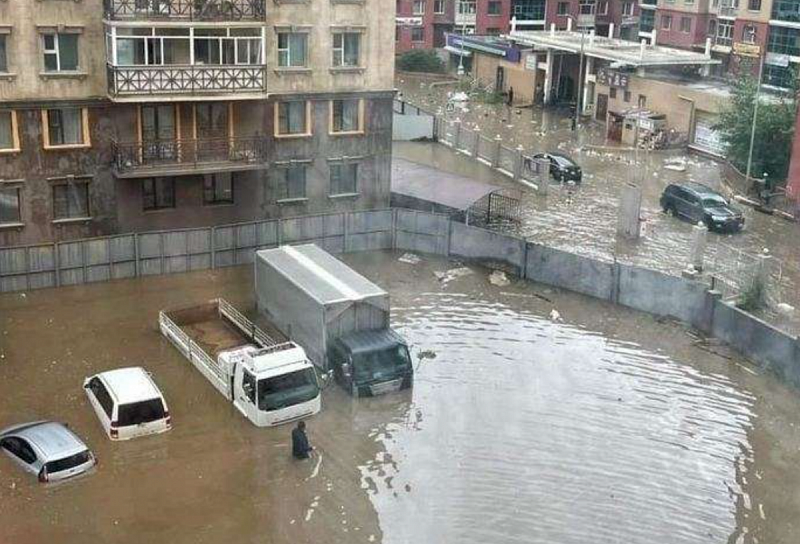 С начала сезона дождей жертвами водной стихии в Монголии стали более 30 человек