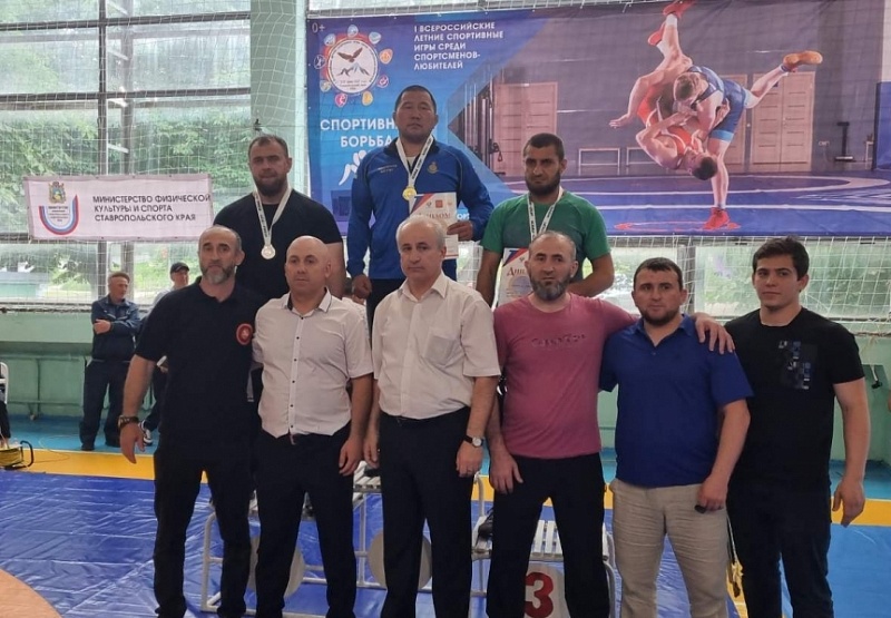 Бурятские борцы выиграли чемпионат России среди ветеранов