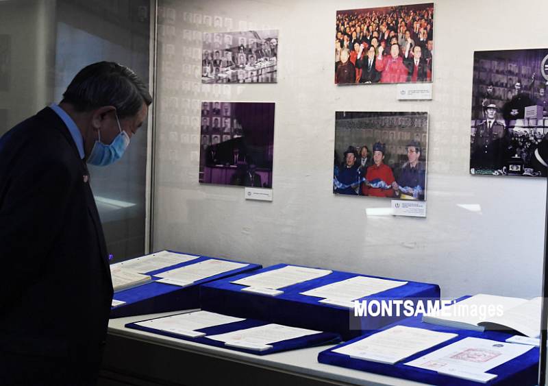 В Монголии открылась выставка, посвященная 30-летию принятия демократической Конституции