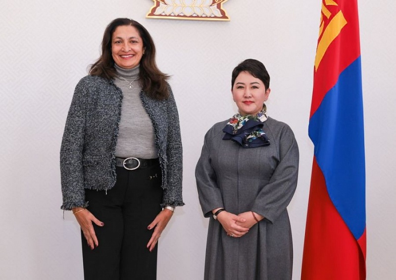 Заместитель госсекретаря США находится с рабочим визитом в Монголии