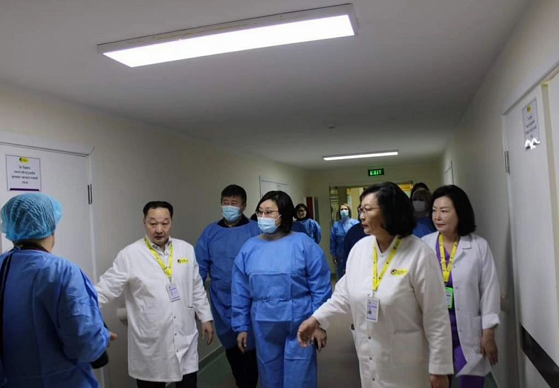 Большая делегация бурятских медиков работает в Монголии