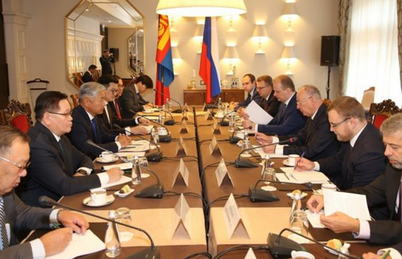Представители России и Монголии обсудили ситуацию в АТР и борьбу с фальсификацией истории