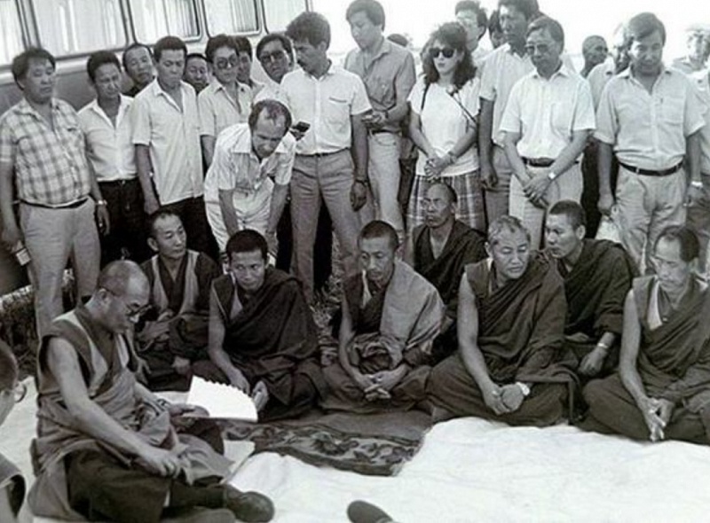 30 лет назад в Калмыкии побывал Далай-лама