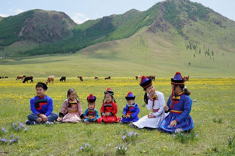 Театр кукол «Ульгэр» отправляется на съёмки клипов в Монголию