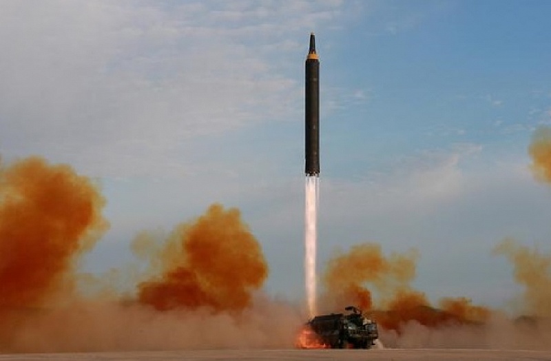 Южная Корея продолжит курс на сближение с КНДР, несмотря на ракетные пуски