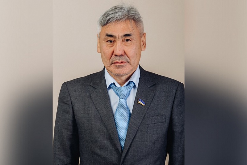 Матвей Баданов складывает депутатские полномочия
