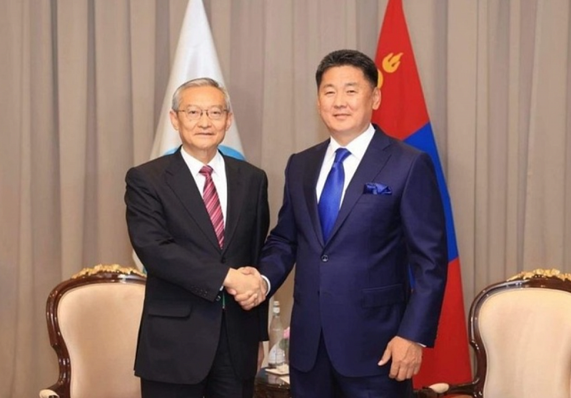 У.Хурэлсух: Монголия останется страной-наблюдателем в ШОС