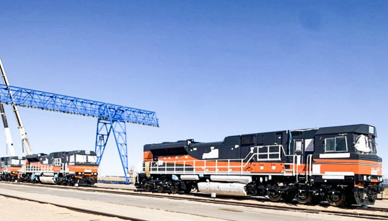 Четыре новых локомотива из США прибыли в Монголию