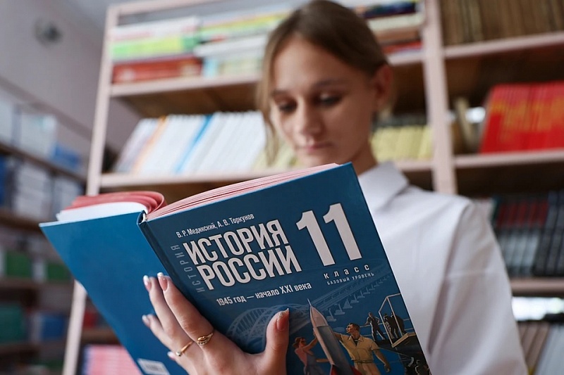 В Калмыкии раскритиковали учебник для 11-го класса за искажение истории