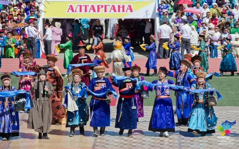 Более 400 забайкальцев примут участие в Международном всебурятском фестивале «Алтаргана 2024» в Монголии