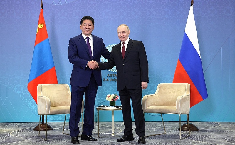 Владимир Путин встретился с президентом Монголии
