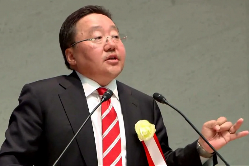 Экс-президент Монголии не явился на парламентские слушания по делу о кредитах госбанка