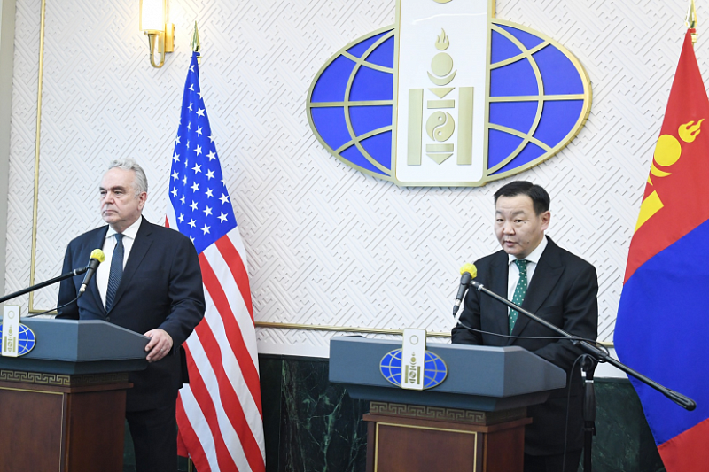 Курт Кэмпбелл: Монголия - ближайший партнер США