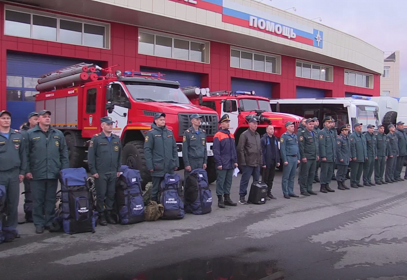 Глава МЧС направил в Туву дополнительные силы для борьбы с пожарами