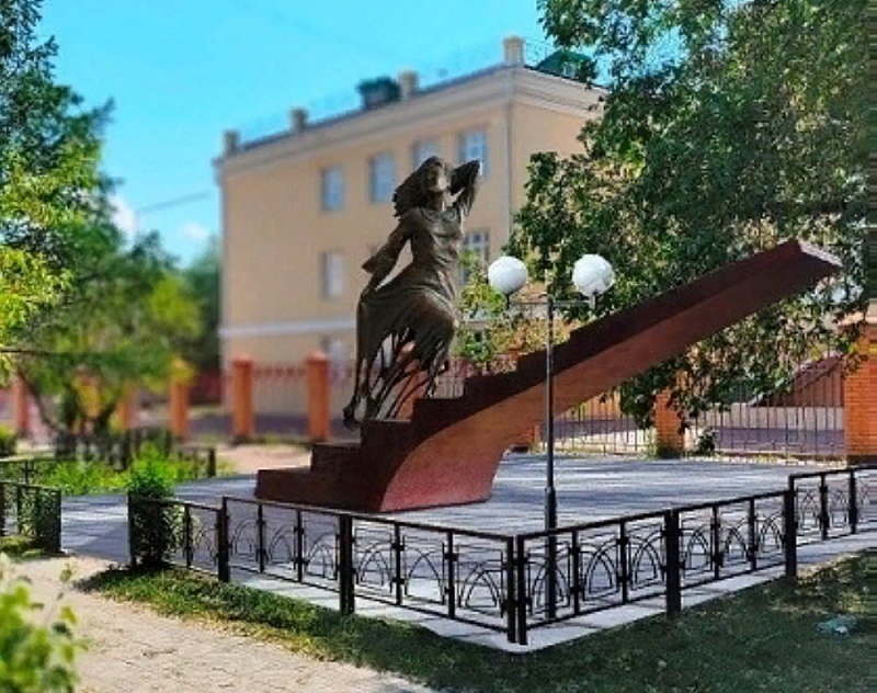 Минсоцзащиты Бурятии объявило голосование за лучшую концепцию памятника Эржене Будаевой