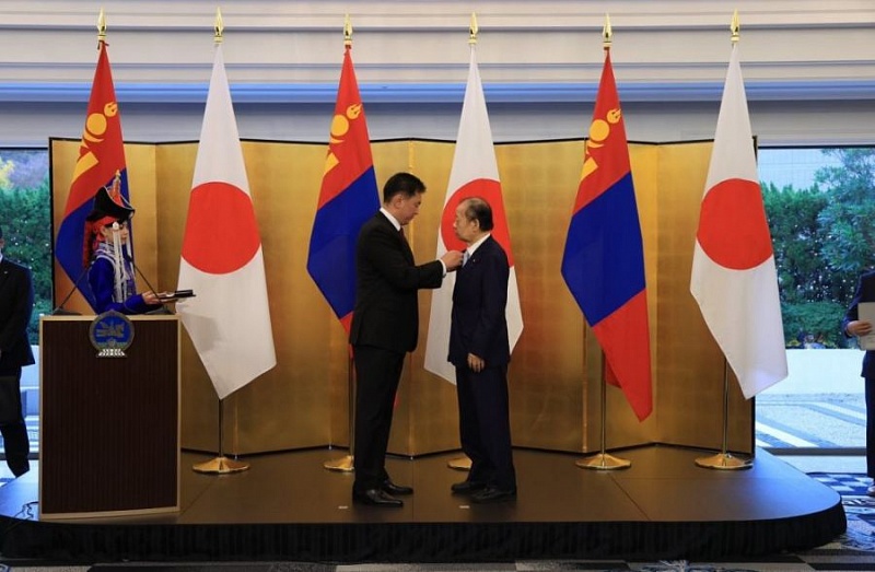 Граждане Японии награждены государственными наградами Монголии