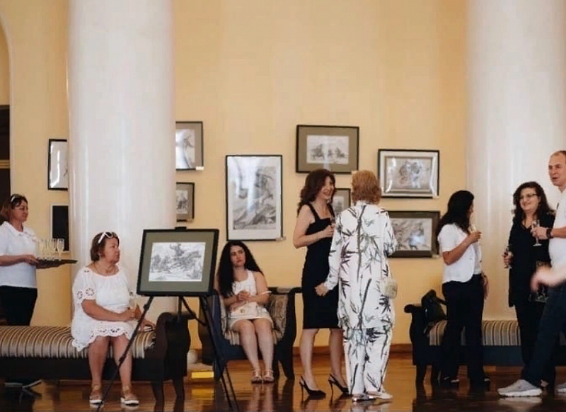 Выставка "Завязь времен" о бурятском этносе открылась в Сочи