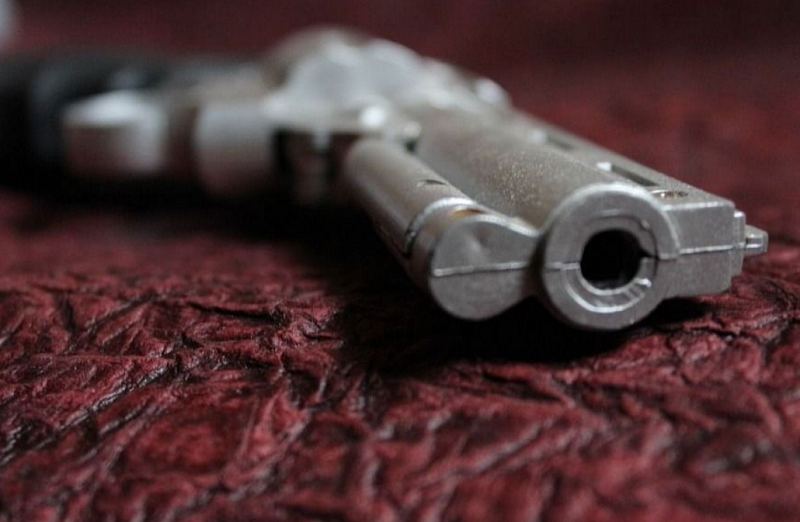 Житель Бурятии устроил стрельбу из пневматического пистолета по прохожим в Улан-Удэ