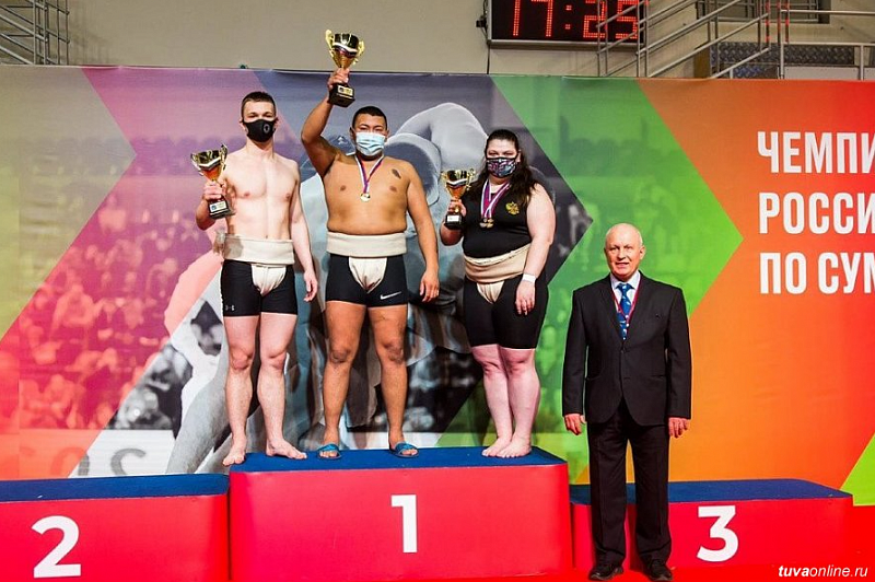 Тува завоевала 12 золотых медалей на Чемпионате России по сумо