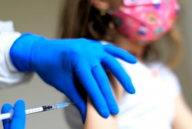 Исследования вакцины для детей младше 12 лет начнутся с 2022 года