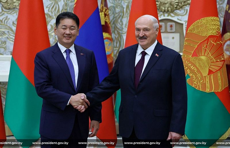 Александр Лукашенко и У.Хурэлсух провели официальные переговоры