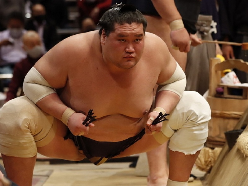Ассоциация сумо Японии намерена присвоить высший ранг борцу Тэрунофудзи