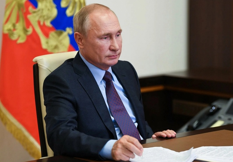 Путин поручил держать под контролем ликвидацию последствий аварии в Бурятии